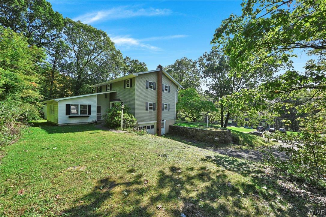 1041 Constitution Avenue