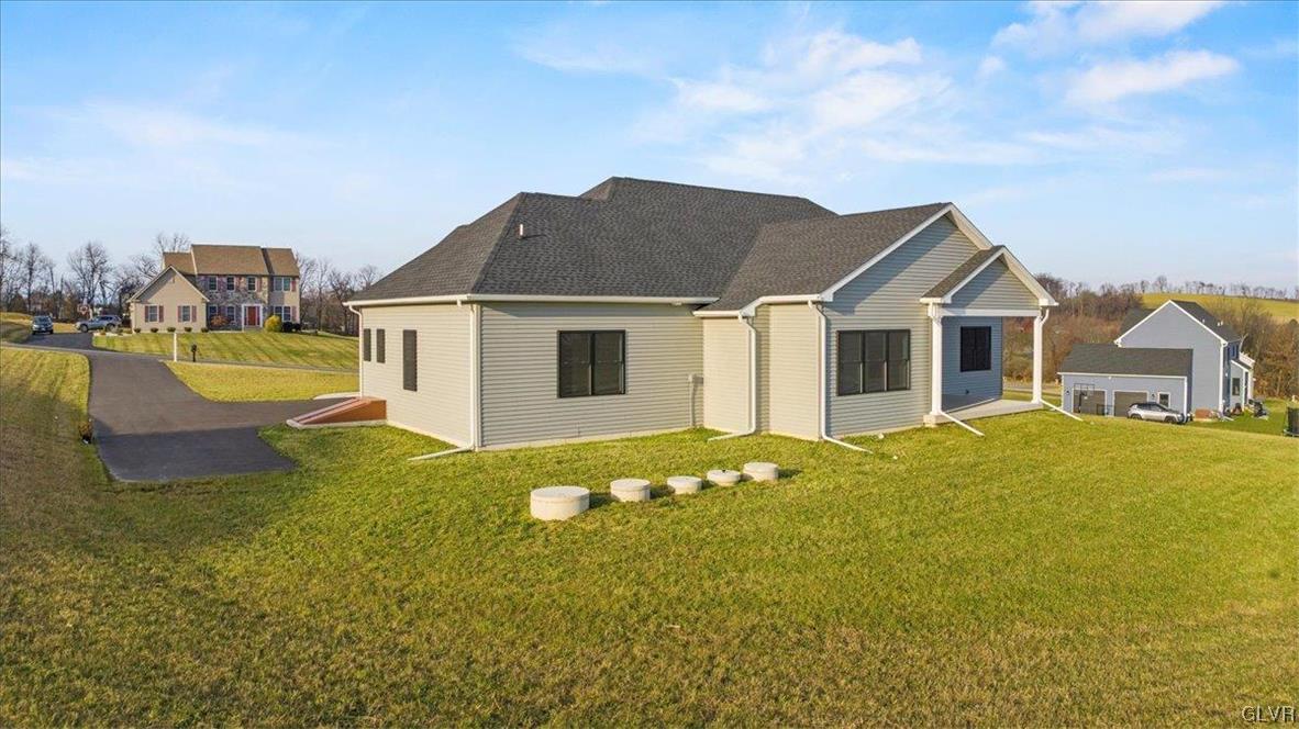 810 Emerald Valley Lane