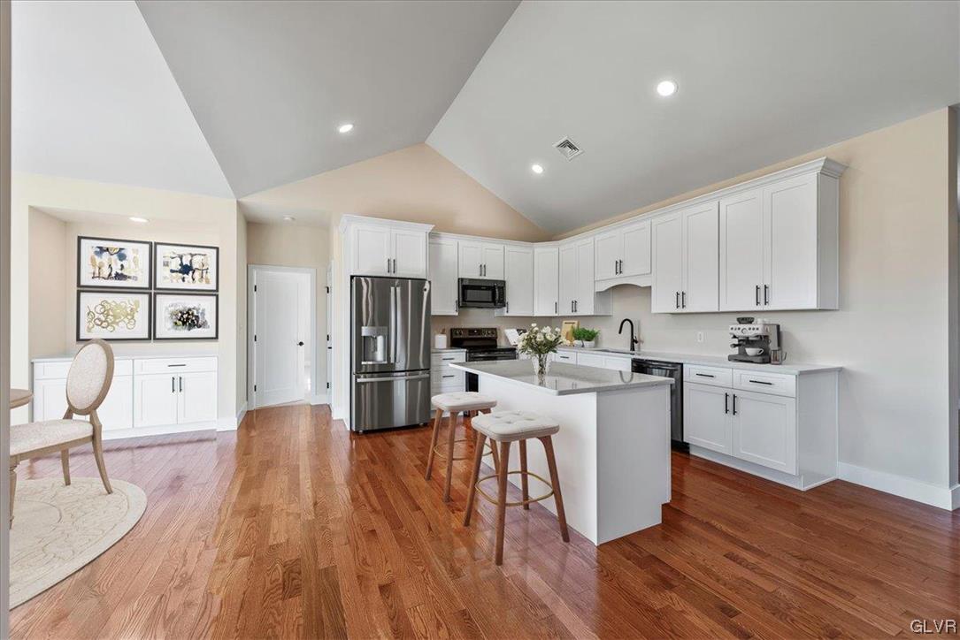 810 Emerald Valley Lane
