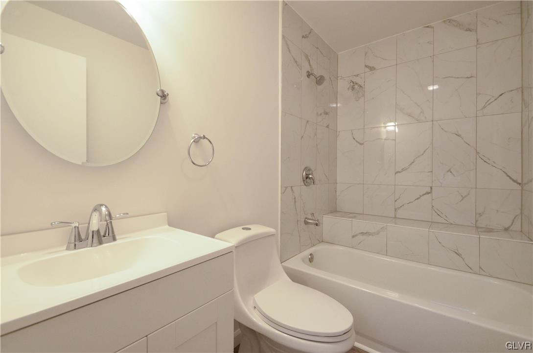 768 Country Place Drive