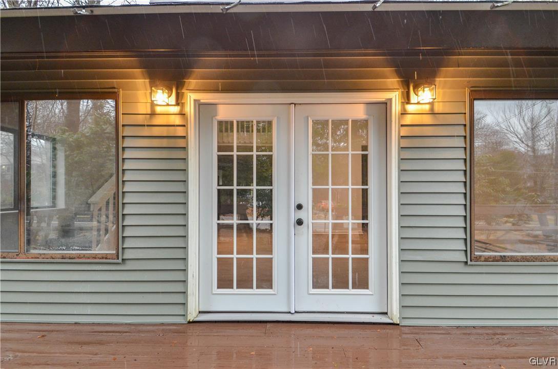 768 Country Place Drive