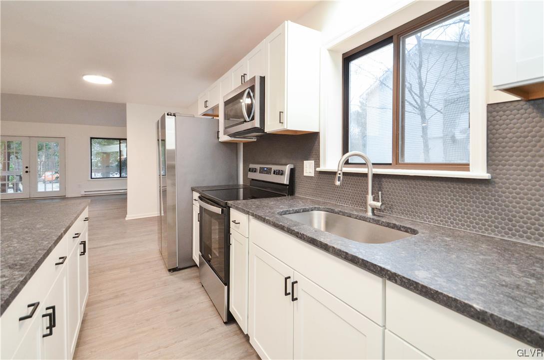 768 Country Place Drive