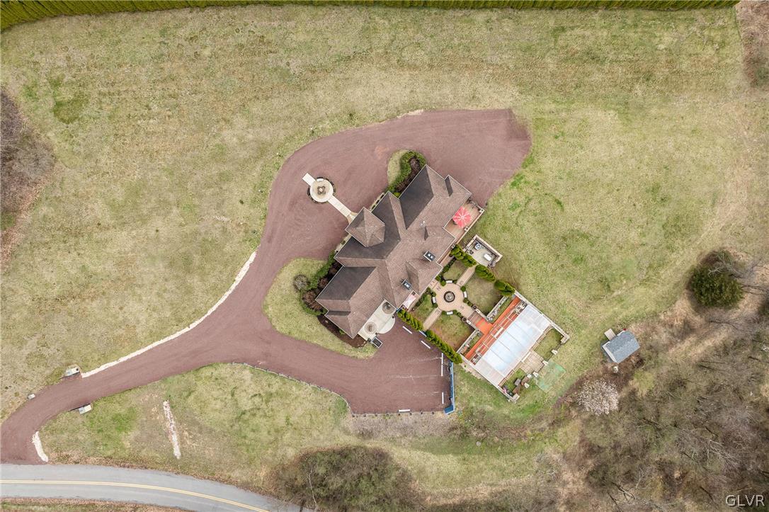 2321 Cove Road