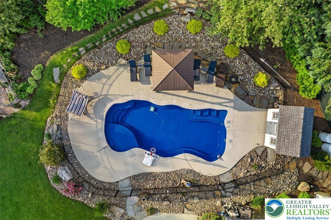 220 Pennbrook Road