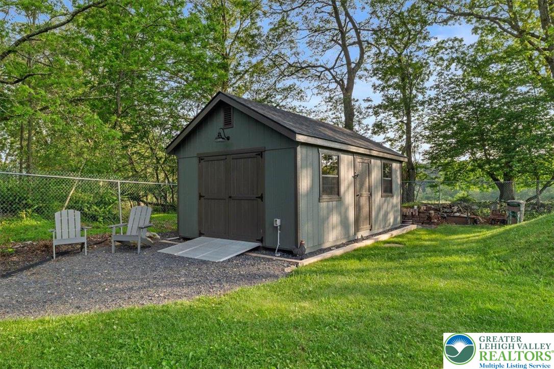 220 Pennbrook Road