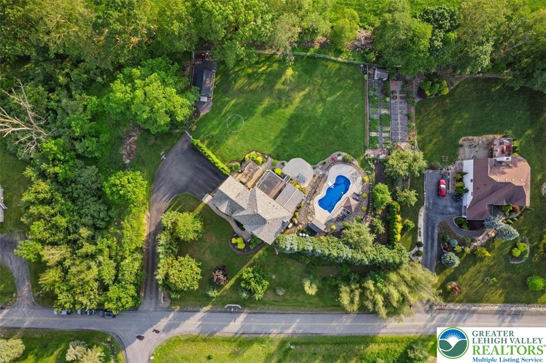 220 Pennbrook Road