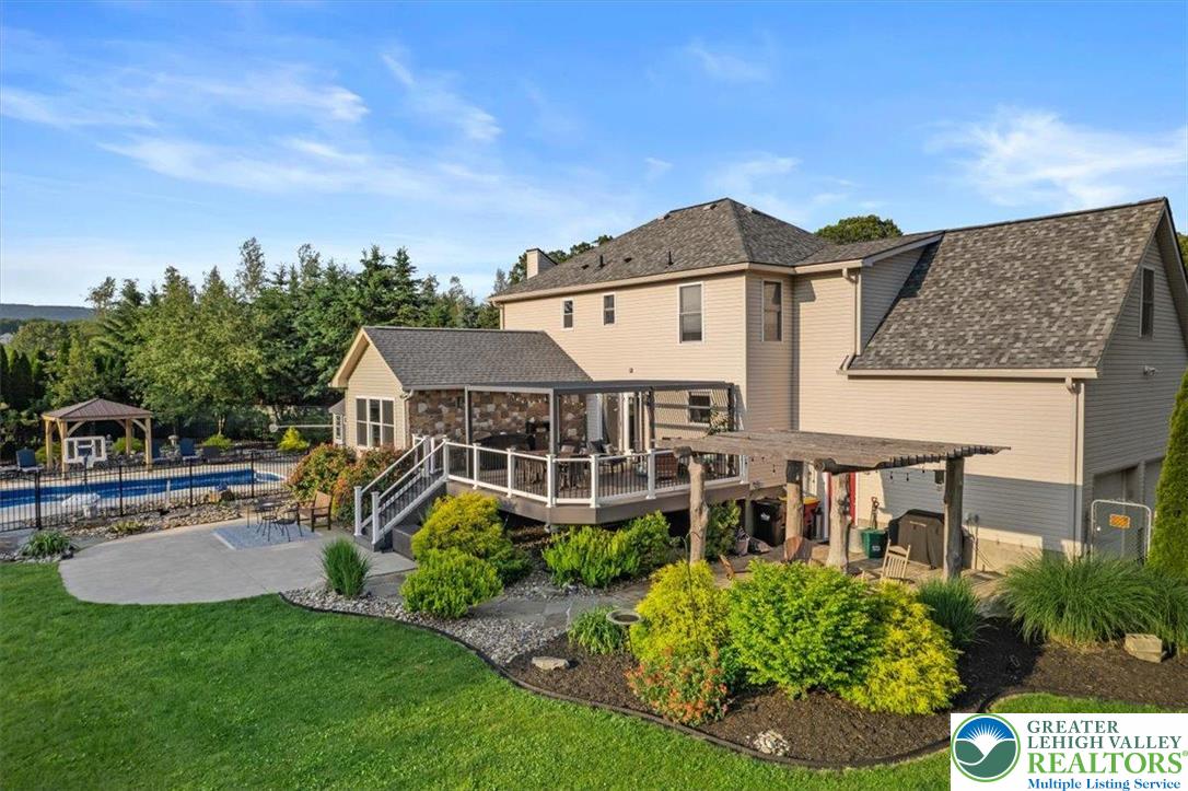 220 Pennbrook Road