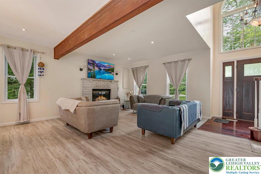 5 Flagstone Lane