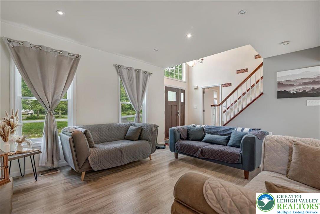5 Flagstone Lane