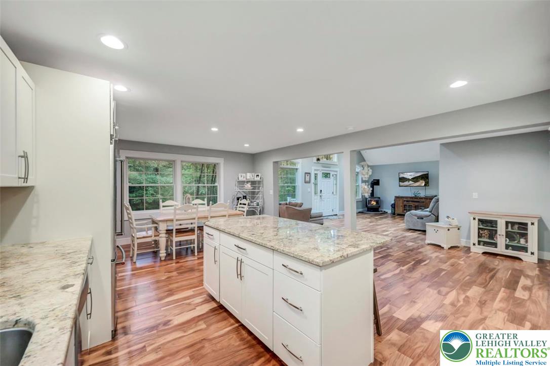 2280 Lake Drive