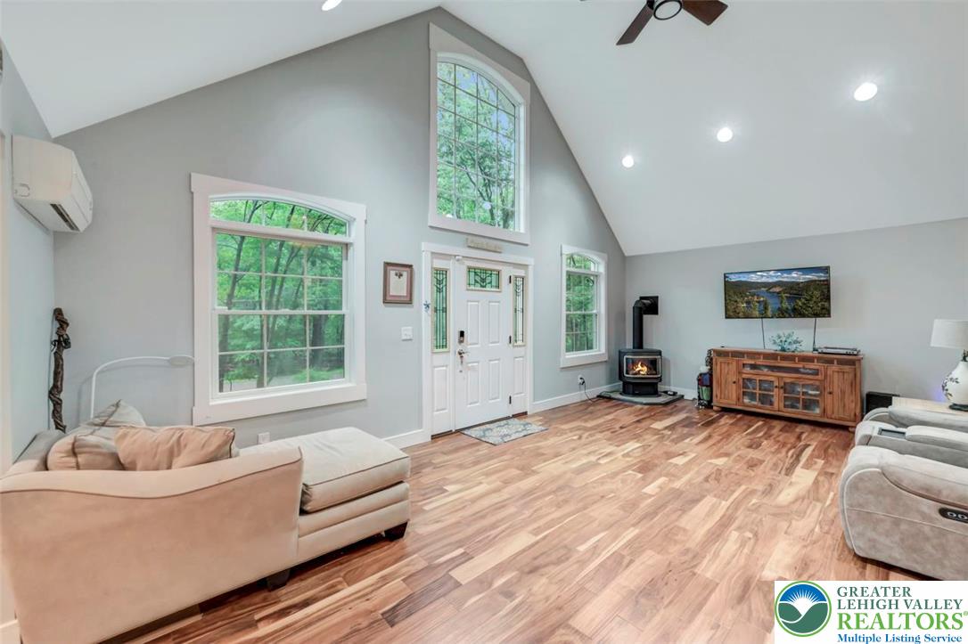 2280 Lake Drive