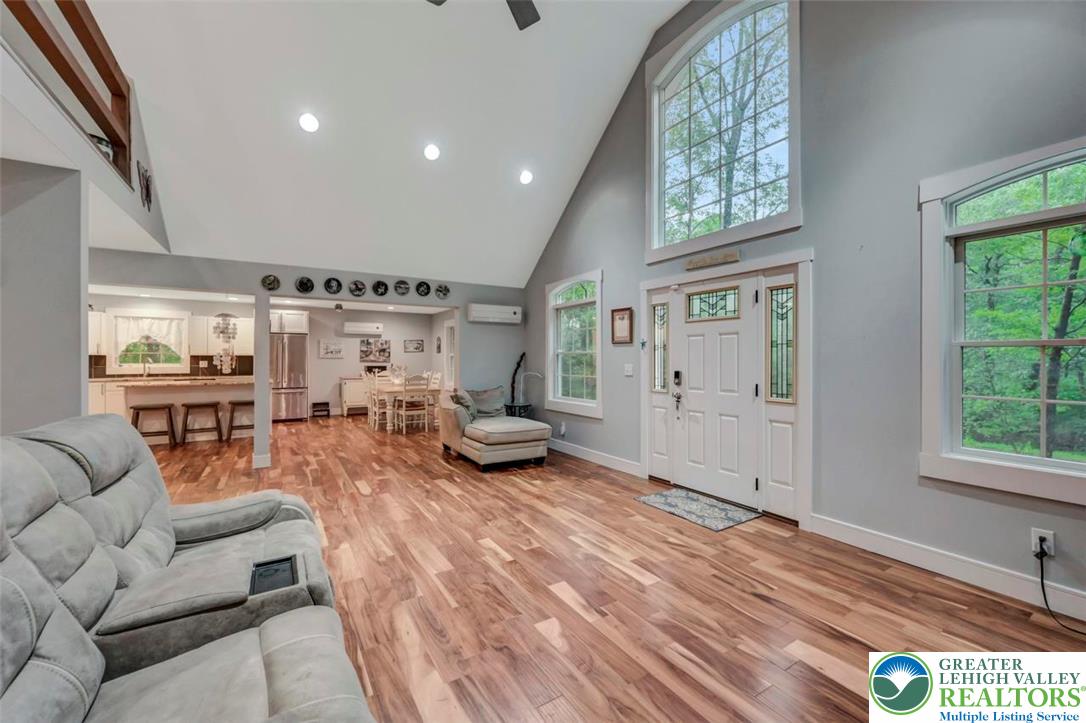 2280 Lake Drive