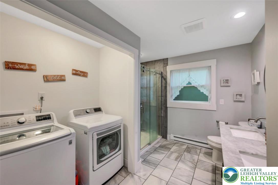 2280 Lake Drive