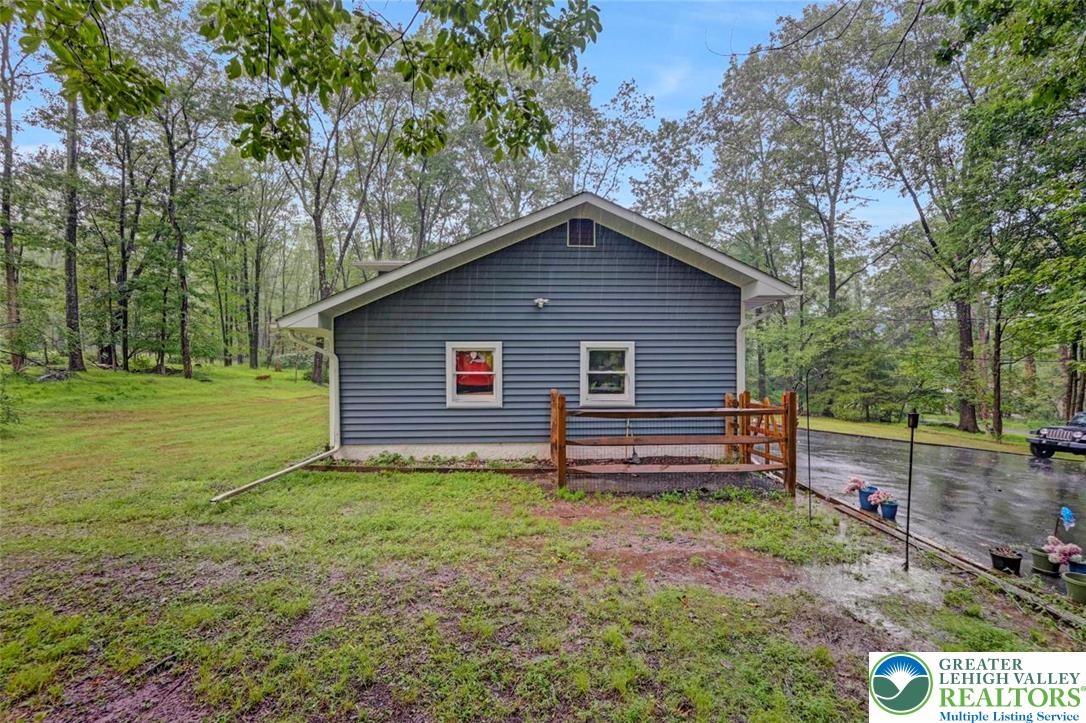 2280 Lake Drive
