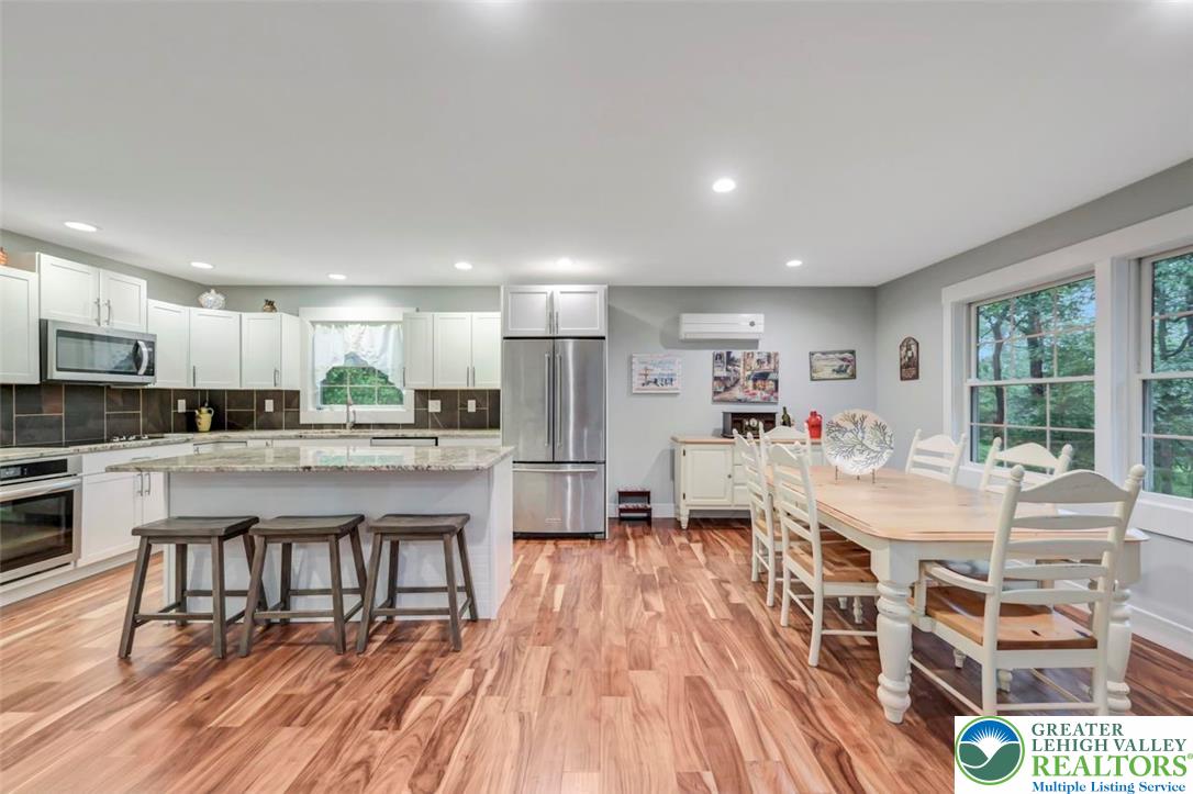 2280 Lake Drive