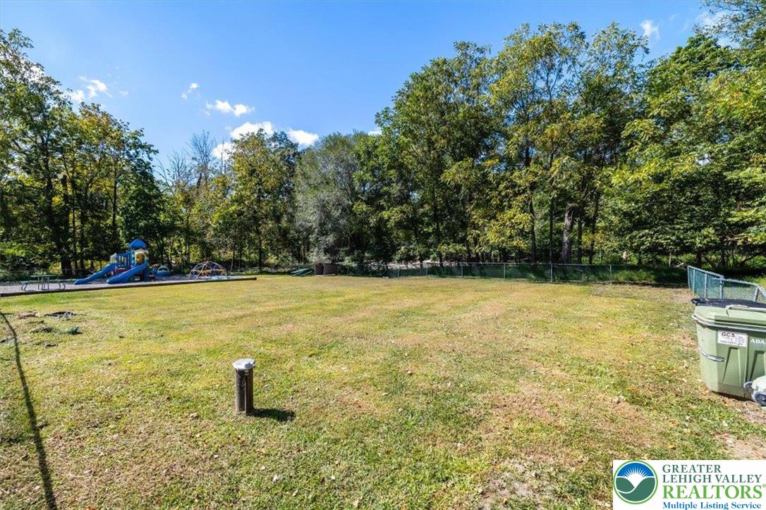 2241 Ridge Road