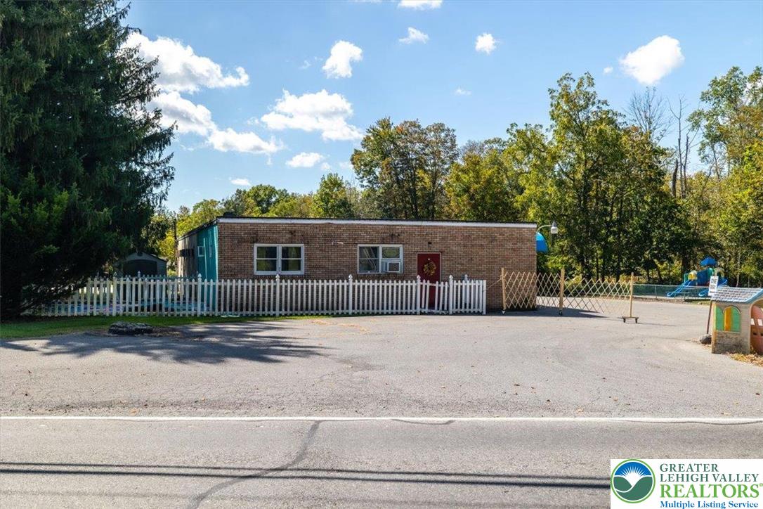 2241 Ridge Road