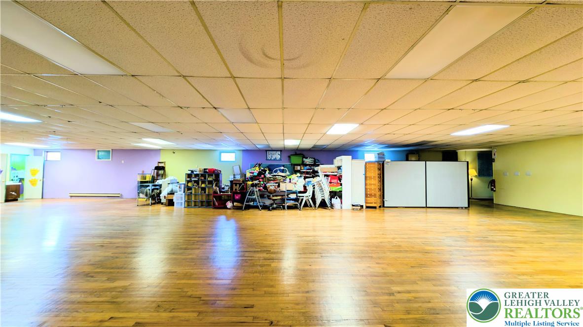 2241 Ridge Road