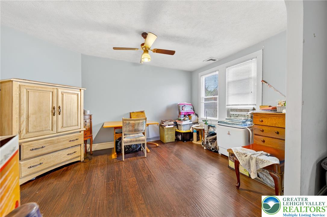 22 1st Street