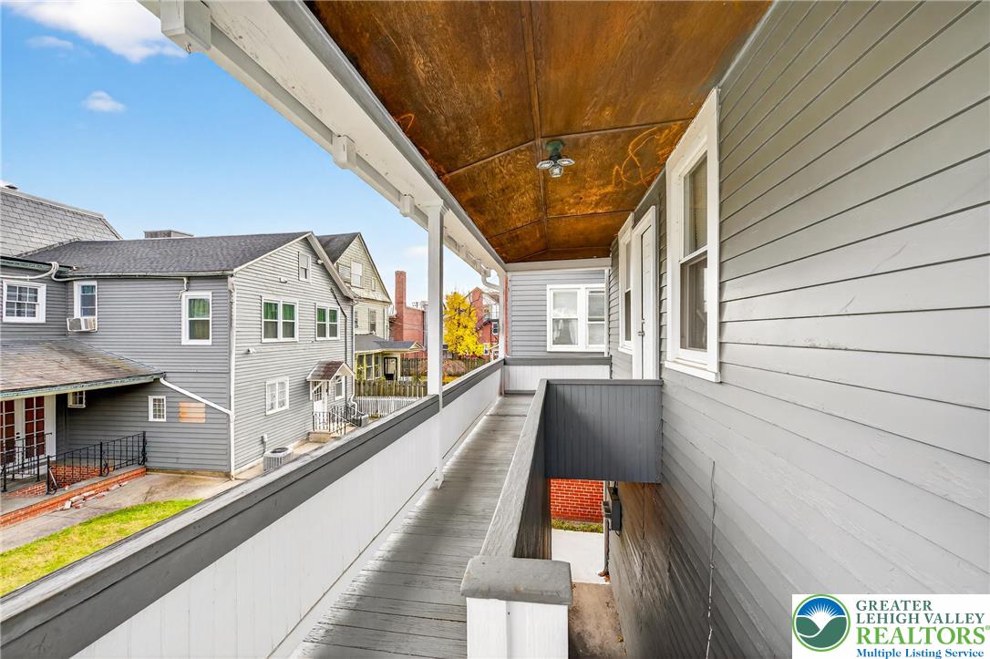 22 1st Street