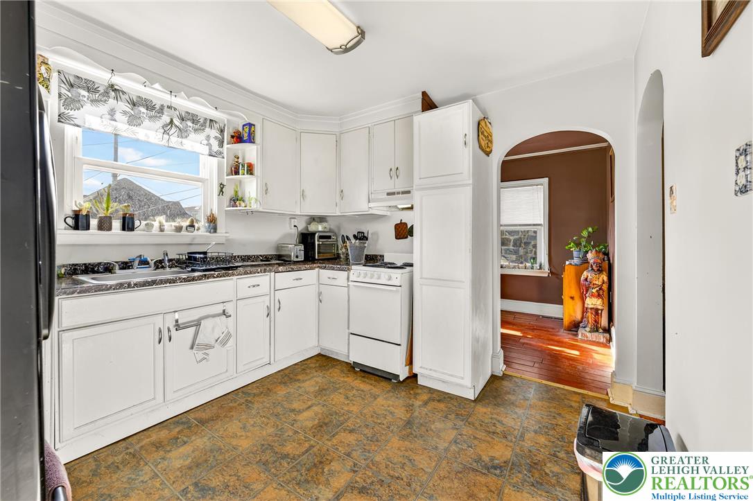 22 1st Street