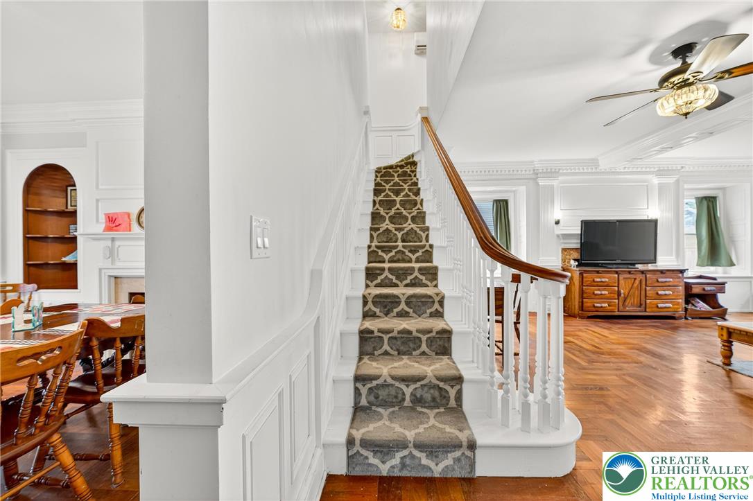 22 1st Street