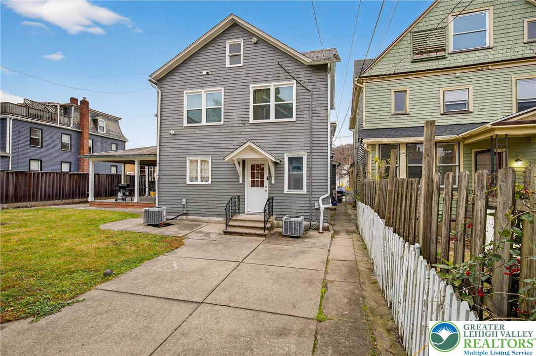 22 1st Street