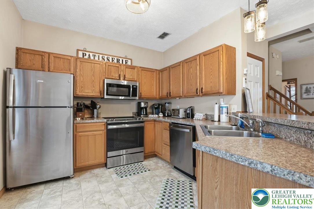 112 High Mountain Lane