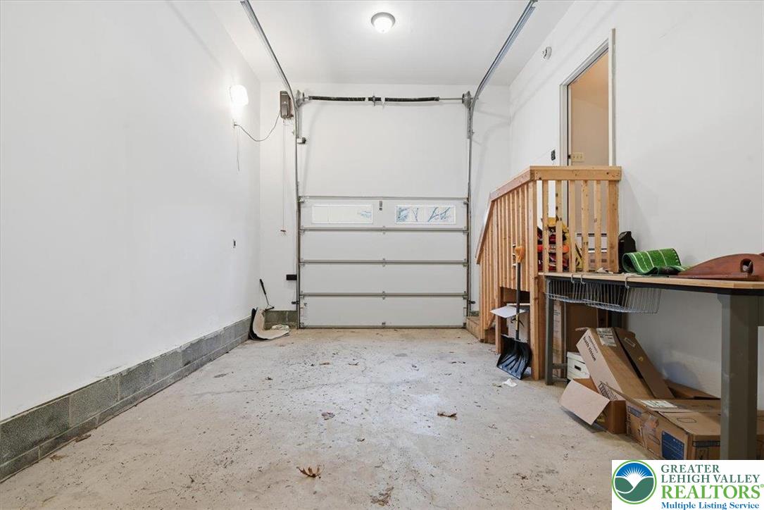 112 High Mountain Lane