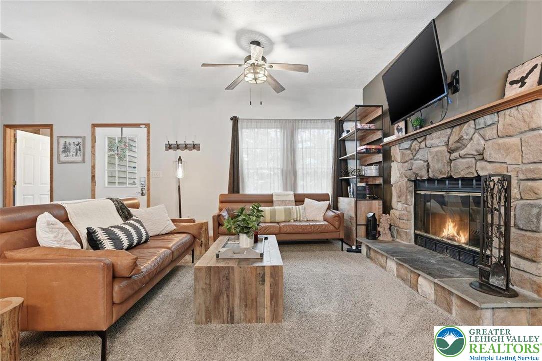 112 High Mountain Lane