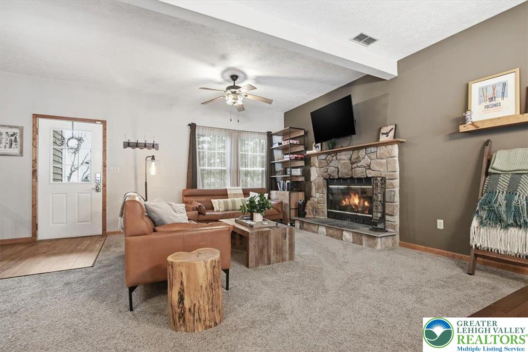 112 High Mountain Lane