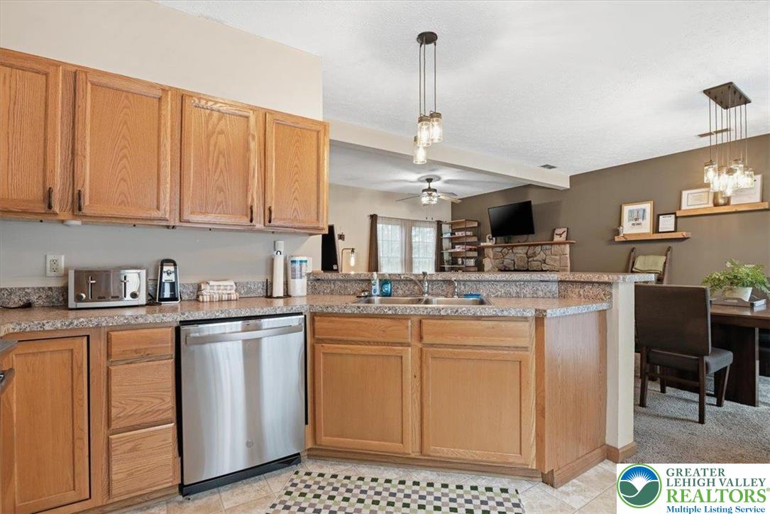 112 High Mountain Lane