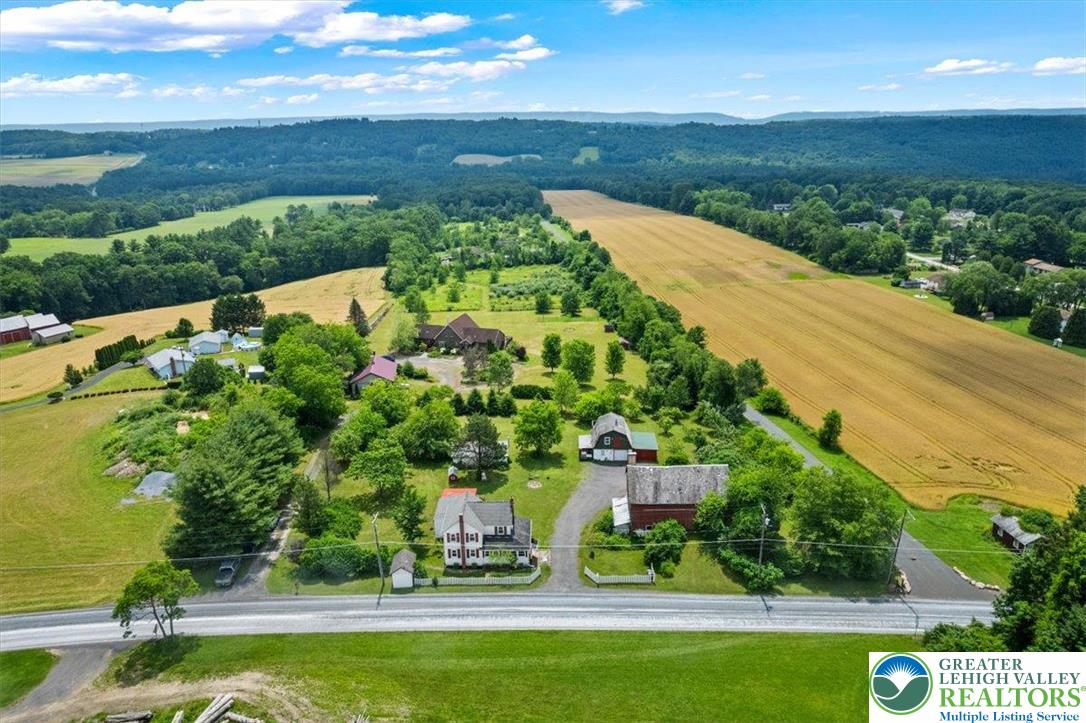 7590 Pohopoco Road
