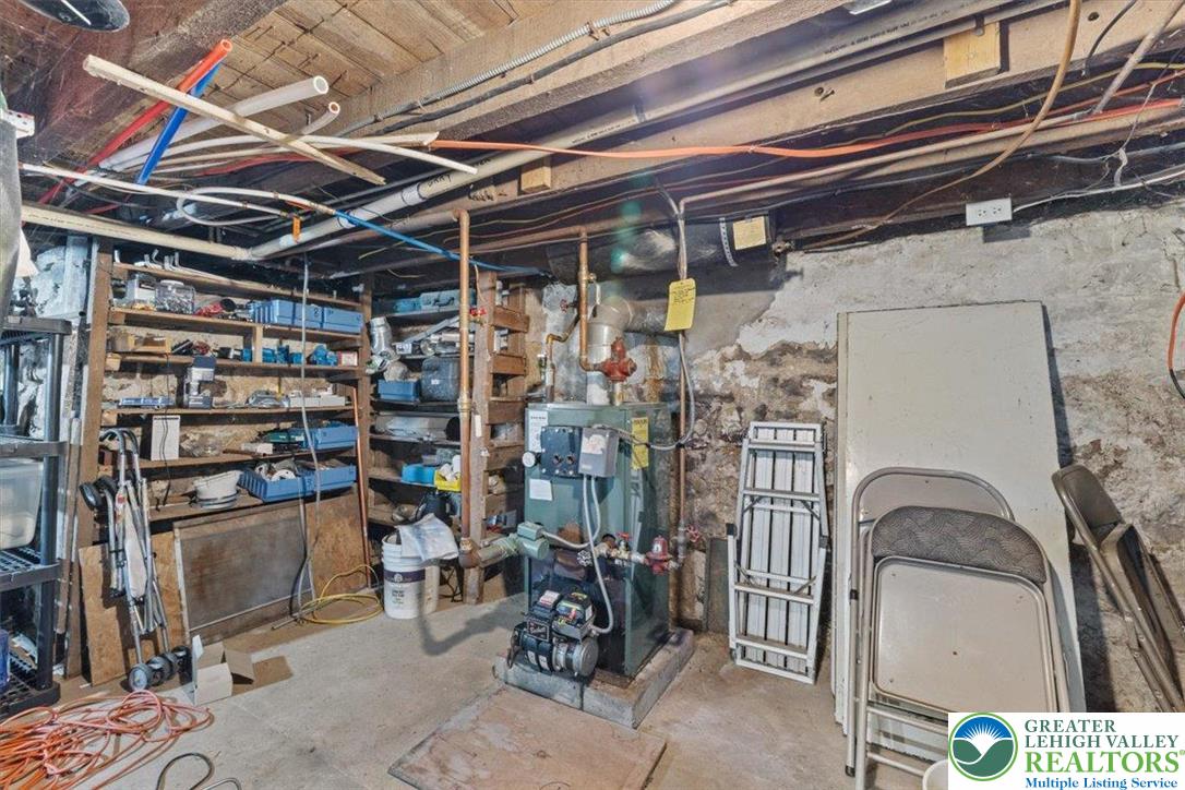 7590 Pohopoco Road