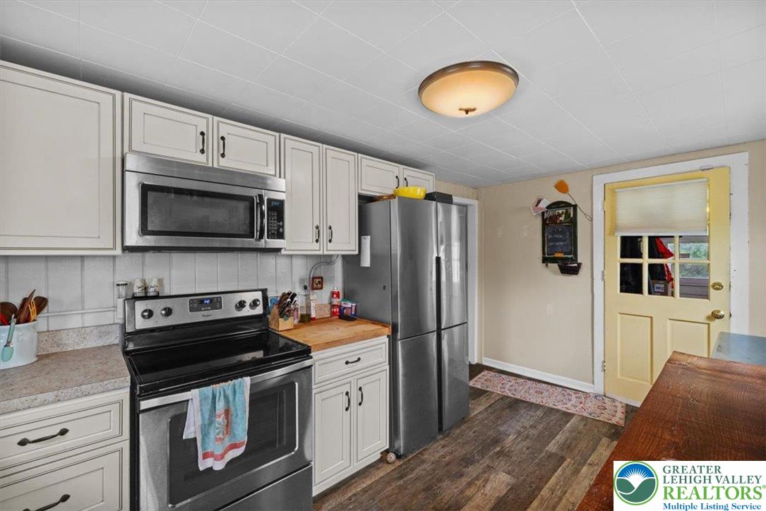 7590 Pohopoco Road