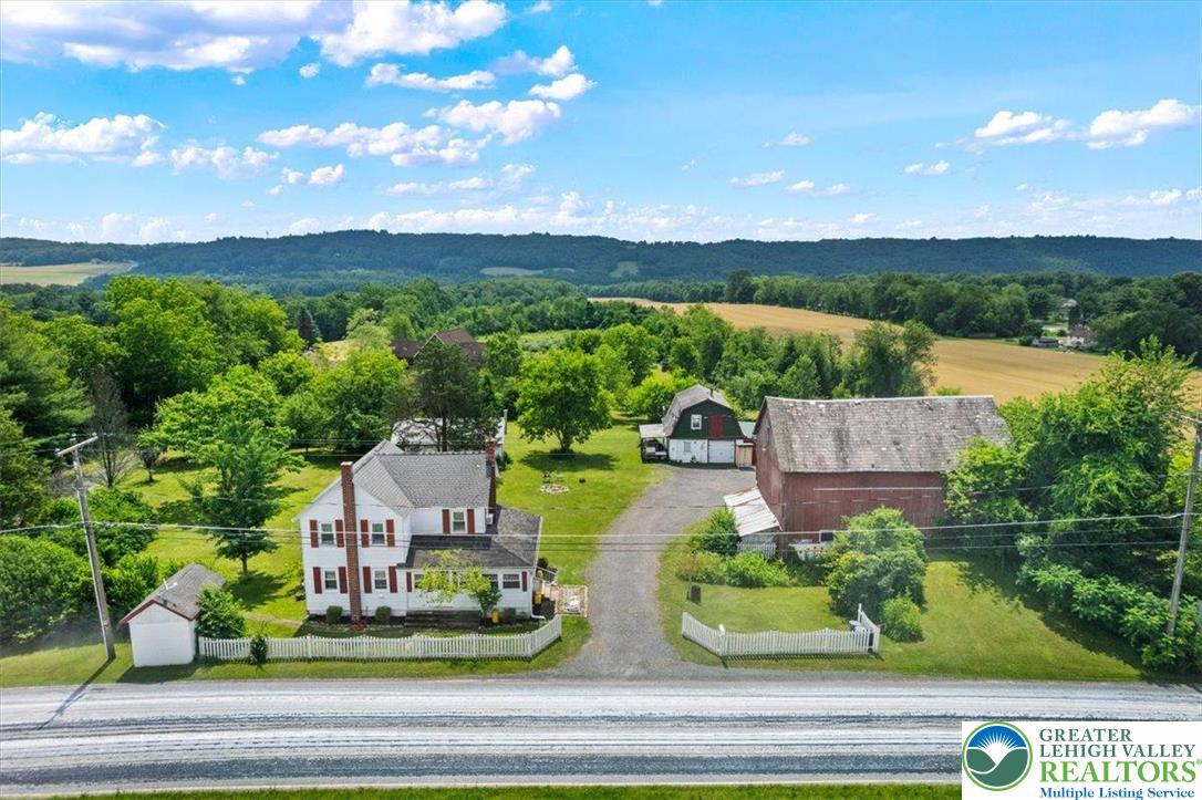7590 Pohopoco Road
