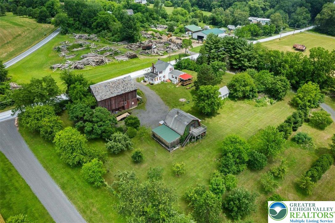7590 Pohopoco Road
