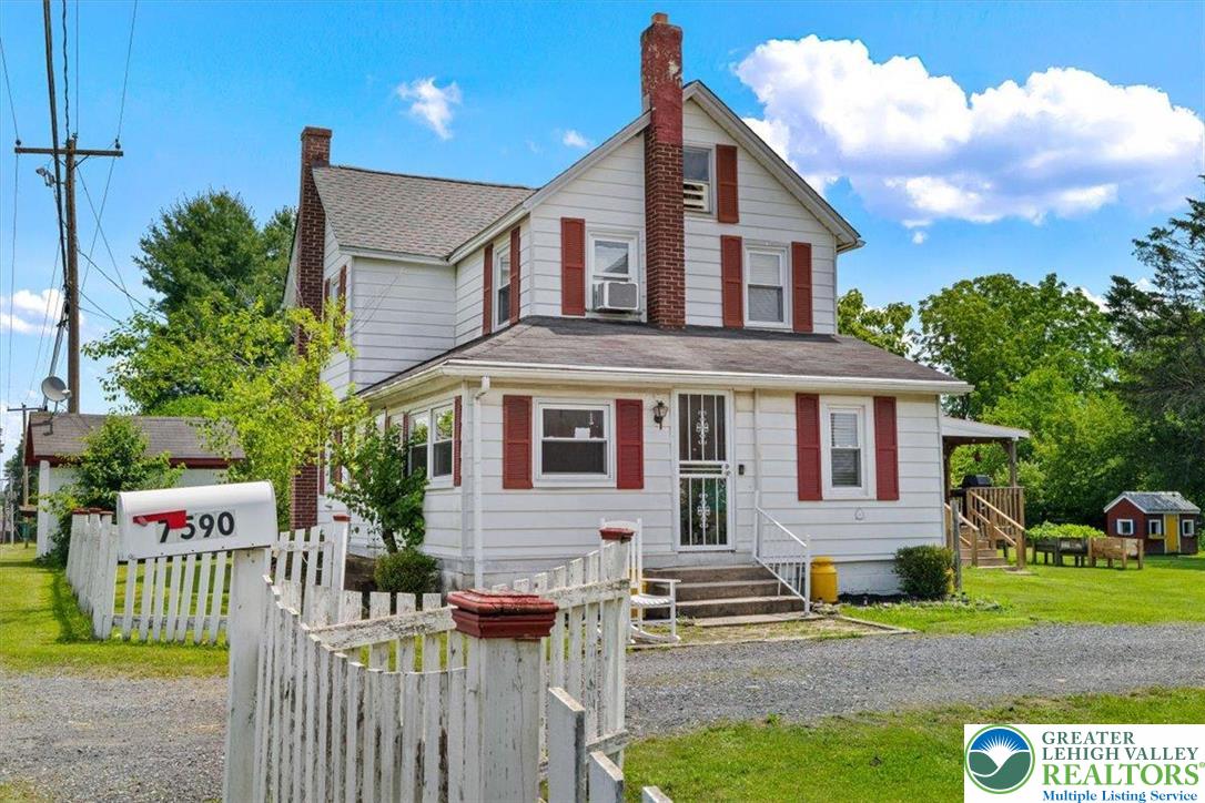 7590 Pohopoco Road