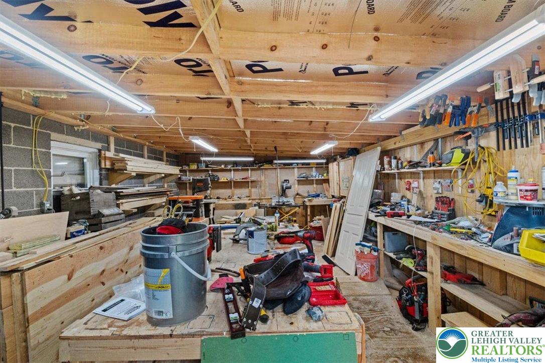 7590 Pohopoco Road