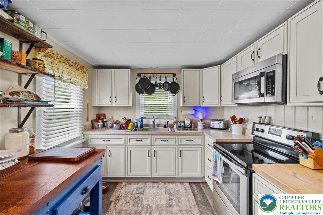 7590 Pohopoco Road