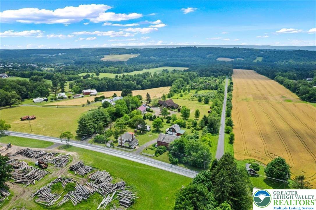 7590 Pohopoco Road