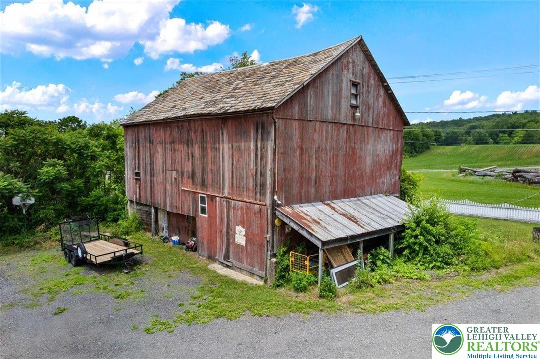 7590 Pohopoco Road