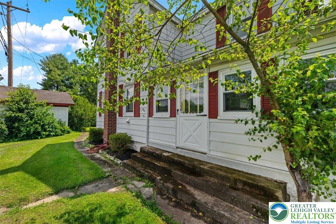 7590 Pohopoco Road