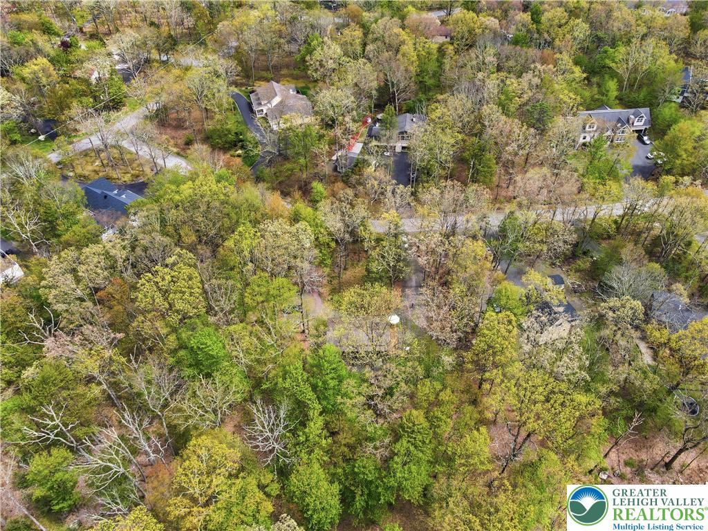 104 Horseshoe Lane