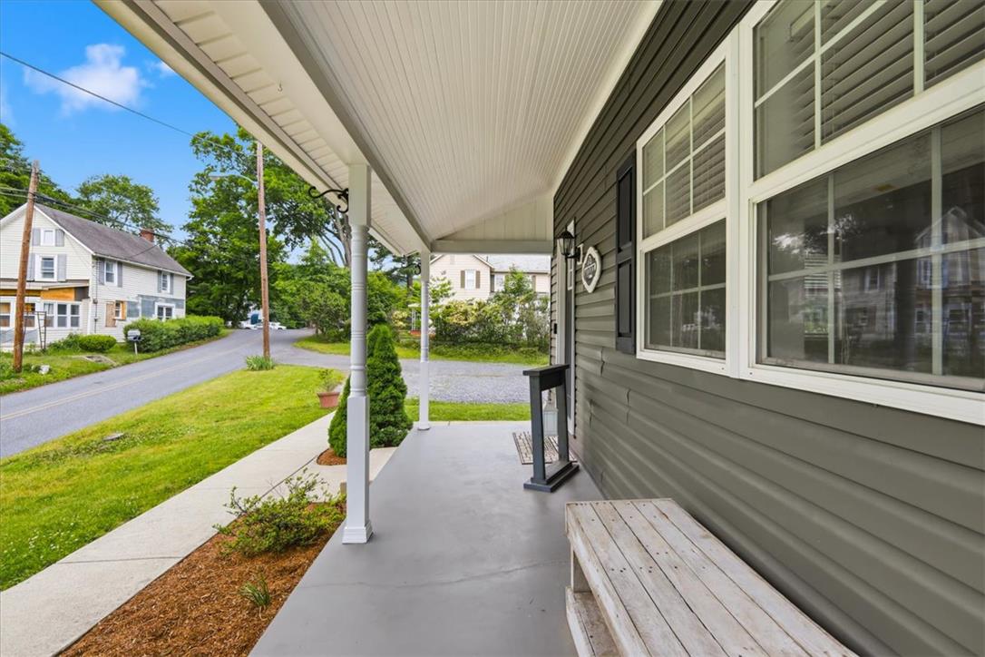 89 Fox Gap Avenue