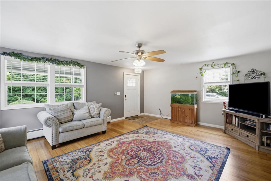 89 Fox Gap Avenue