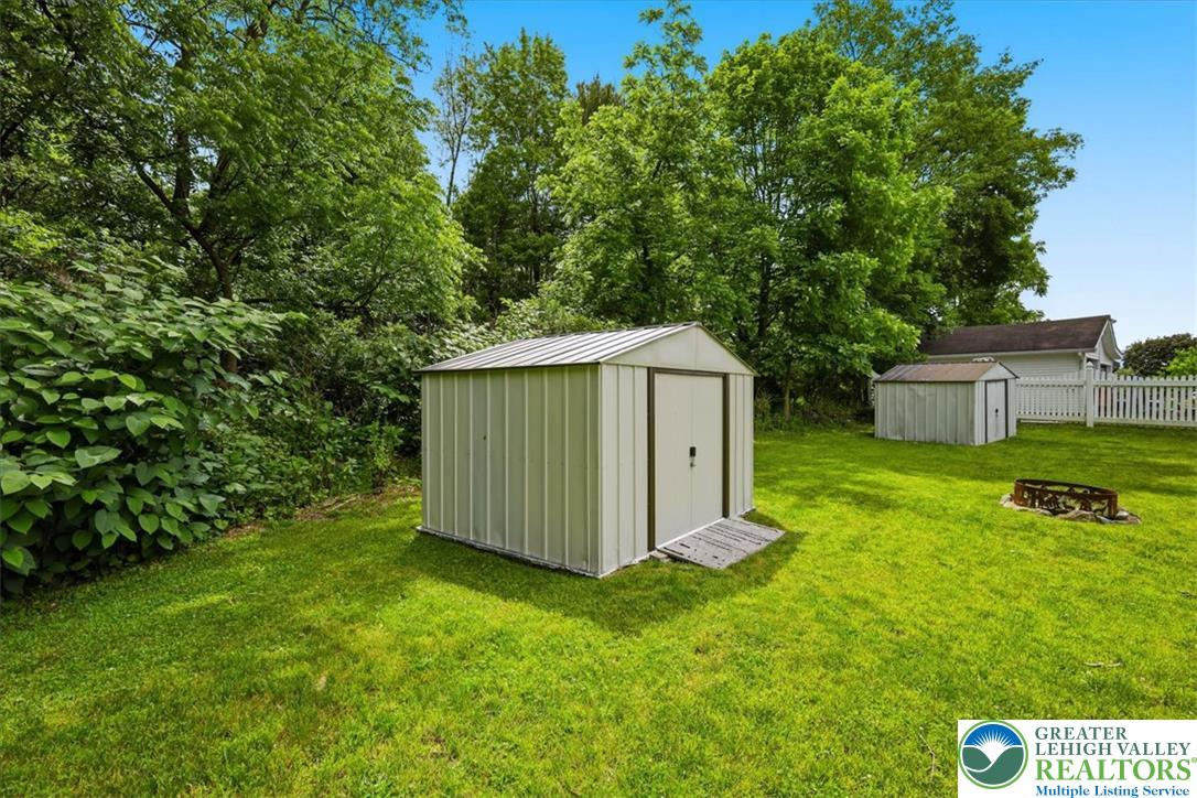 89 Fox Gap Avenue