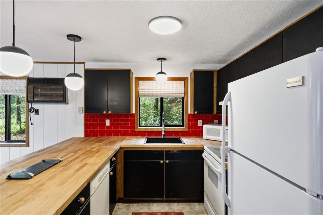 123 Oneida Drive