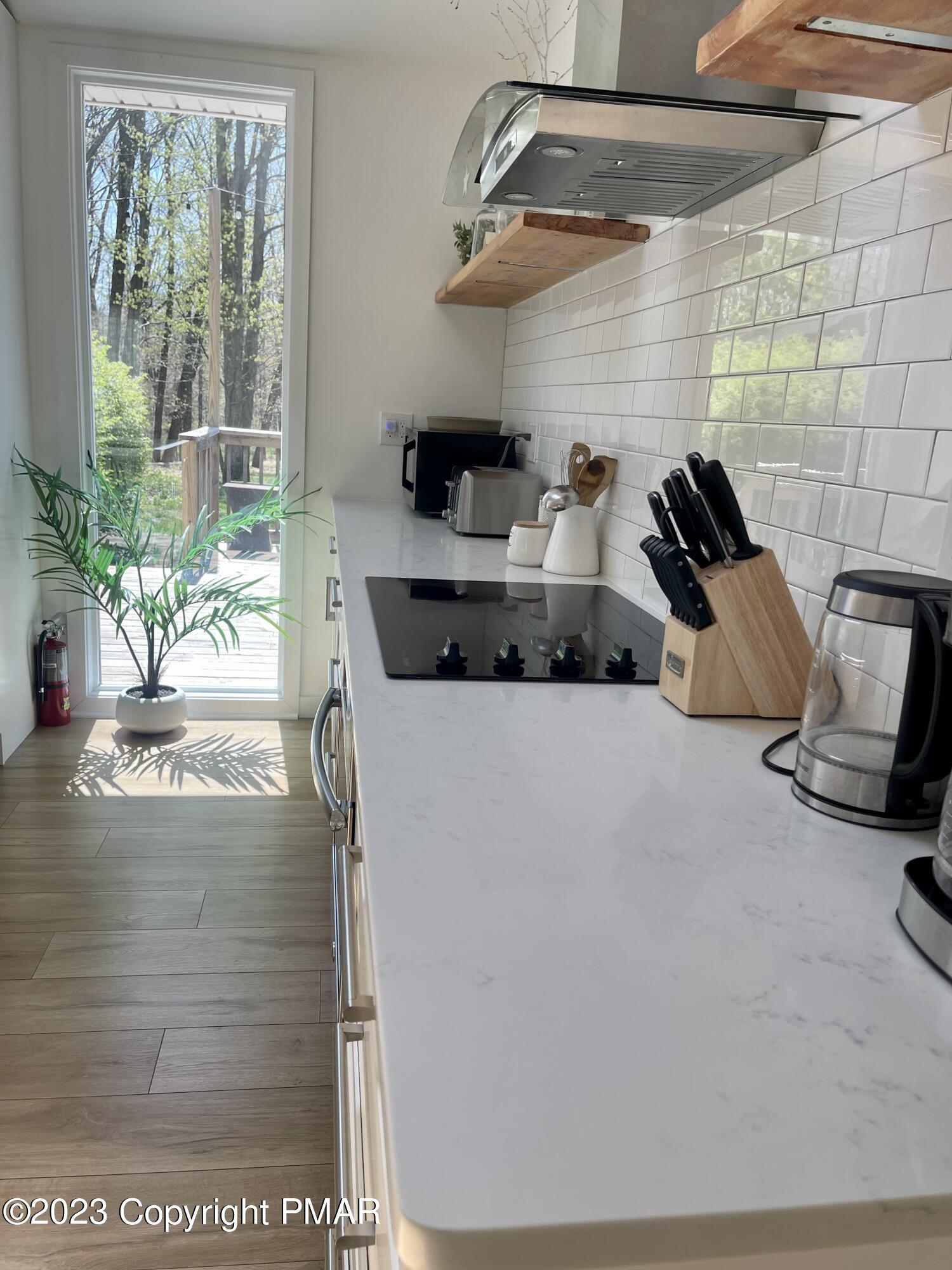 3138 Route 715 Route