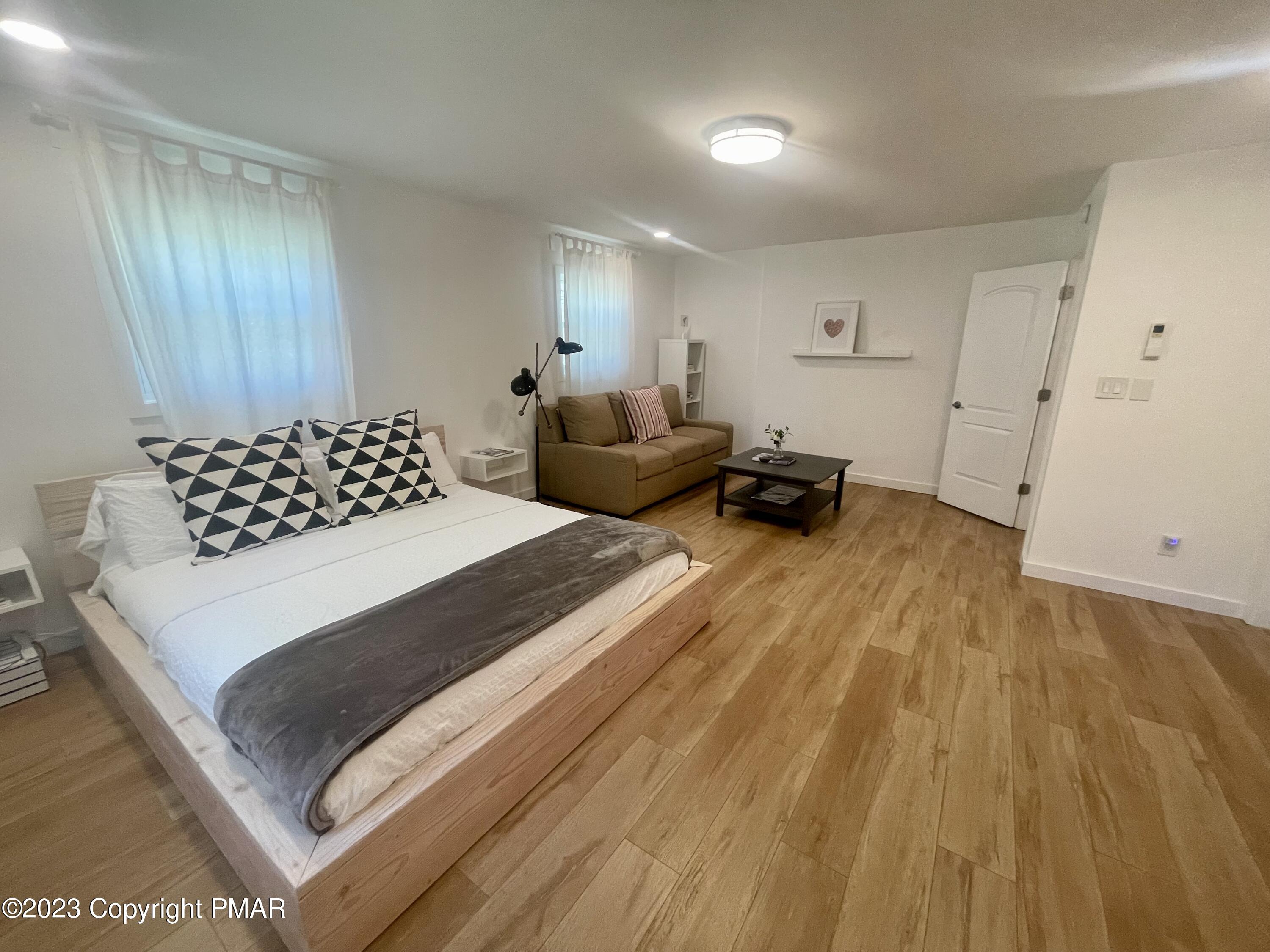 3138 Route 715 Route